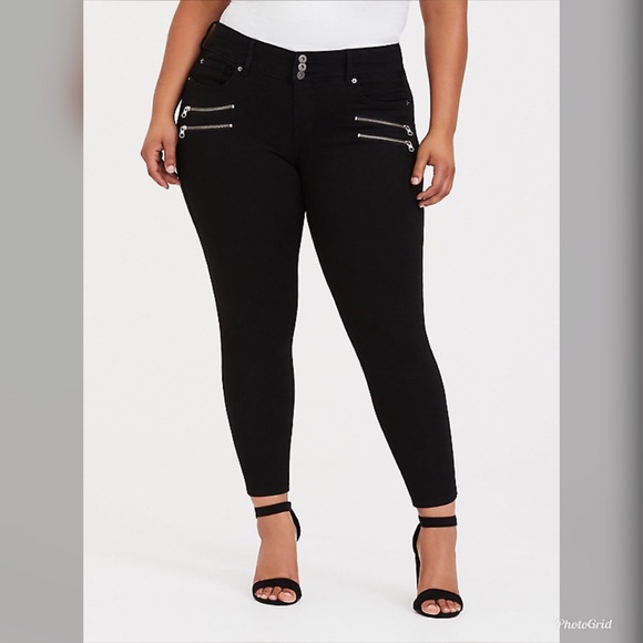 torrid Denim - TORRID Zipper Skinny Jeans